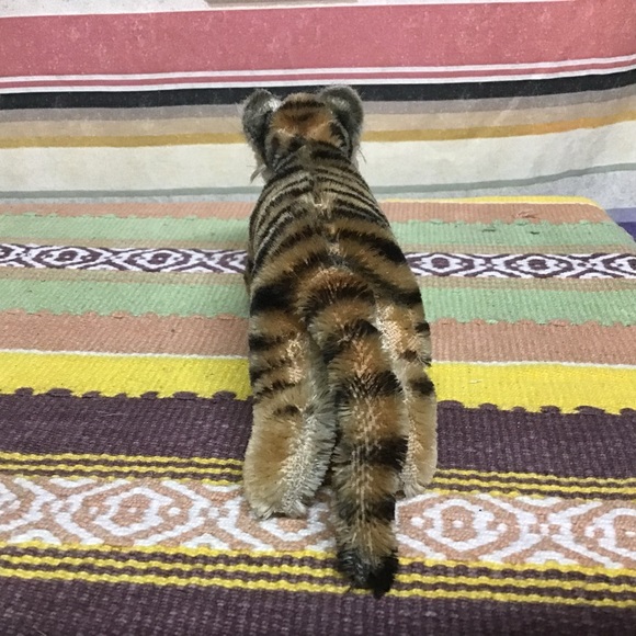 Vintage stieff small tiger stuffed animal - Picture 5 of 6